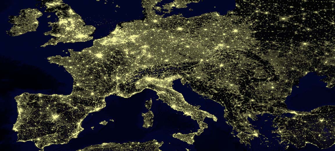 Europa de noche, vista por satélite (NASA).