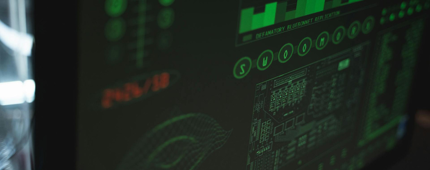 Vista en primer plano de un sistema de hacking. Ciberrresiliencia