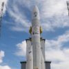 Cohete Ariane 6 en su plataforma de lanzamiento del puerto espacial europeo de la Guayana Francesa, el 20 de junio de 2024.